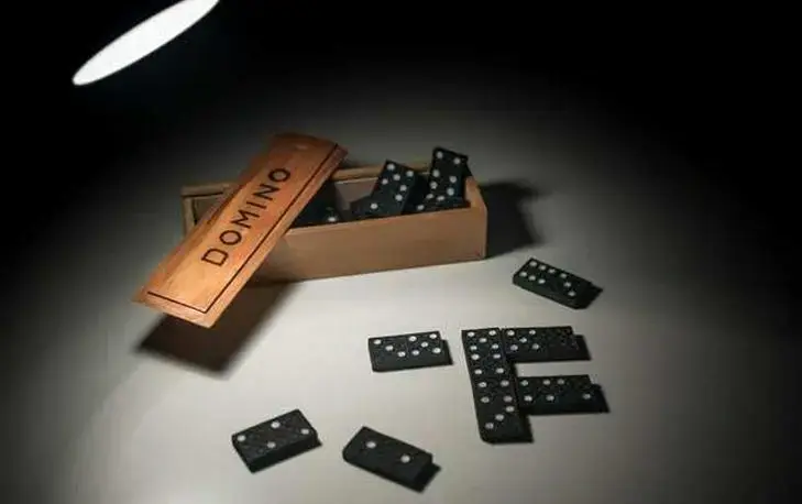 Some other ways to play Domino